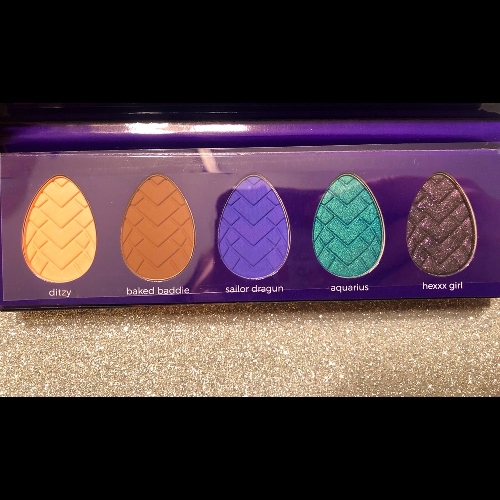 BNIB! Dragun Beauty Fantasy Palette Volume 2 🎨
